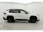 Toyota RAV4 2.5 Hybrid 2WD Bi-Tone | Trekhaak | Apple Carplay / Android Auto | Stoel-/stuurverwarming | Verwarmbare voorruit | Leder | LED | Parkeersensoren voor/achter | Camera | Keyless | Adaptive Cruise | Clima | 18 inch