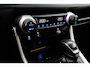Toyota RAV4 2.5 Hybrid 2WD Bi-Tone | Trekhaak | Apple Carplay / Android Auto | Stoel-/stuurverwarming | Verwarmbare voorruit | Leder | LED | Parkeersensoren voor/achter | Camera | Keyless | Adaptive Cruise | Clima | 18 inch