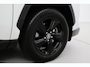 Toyota RAV4 2.5 Hybrid 2WD Bi-Tone | Trekhaak | Apple Carplay / Android Auto | Stoel-/stuurverwarming | Verwarmbare voorruit | Leder | LED | Parkeersensoren voor/achter | Camera | Keyless | Adaptive Cruise | Clima | 18 inch