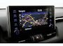 Toyota RAV4 2.5 Hybrid 2WD Bi-Tone | Trekhaak | Apple Carplay / Android Auto | Stoel-/stuurverwarming | Verwarmbare voorruit | Leder | LED | Parkeersensoren voor/achter | Camera | Keyless | Adaptive Cruise | Clima | 18 inch