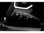 Toyota RAV4 2.5 Hybrid 2WD Bi-Tone | Trekhaak | Apple Carplay / Android Auto | Stoel-/stuurverwarming | Verwarmbare voorruit | Leder | LED | Parkeersensoren voor/achter | Camera | Keyless | Adaptive Cruise | Clima | 18 inch