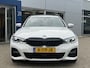 BMW 3-Serie Touring 330e High Executive M-Sport Full Options | PANO I LED I Sportstoelen I Adapt Cruise I Head-Up I 18"LM |