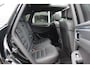 Porsche Macan 2.0 / Trekhaak / Panoramadak / Camera / Adaptieve Stoelen / Luchtvering / 21'' / Bose / Sportchrono / CarPlay / Dodehoek / DAB / ACC