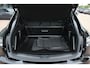 Porsche Macan 2.0 / Trekhaak / Panoramadak / Camera / Adaptieve Stoelen / Luchtvering / 21'' / Bose / Sportchrono / CarPlay / Dodehoek / DAB / ACC