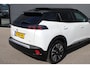 Peugeot e-2008 EV GT Pack 50 kWh | Fase 3 laden | SOH 97,50% | Panorama/schuifdak | Lederen bekleding | Stoelverwarming | NL auto |