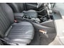 Peugeot e-2008 EV GT Pack 50 kWh | Fase 3 laden | SOH 97,50% | Panorama/schuifdak | Lederen bekleding | Stoelverwarming | NL auto |