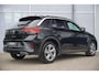 Volkswagen T-Roc 1.5 TSI 150pk DSG R-Line | Trekhaak | Achteruitrijcamera | Stoelverwarming