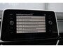 Volkswagen T-Roc 1.5 TSI 150pk DSG R-Line | Trekhaak | Achteruitrijcamera | Stoelverwarming