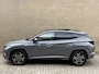 Hyundai Tucson 1.6 T-GDI PHEV 265pk N Line Sky 4WD | Panoramadak | 360 camera | Adaptieve cruise & lane assist | Leder/suede bekleding | Stoelverwarming&ventilatie | Stuurverwarming | Memory | Elektrische achterklep | Apple CarPlay | Navigatie | Full-LED | DAB | Keyless | 19 inch velgen | Volledig onderhouden