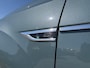 Volkswagen T-Roc 1.5 TSI R-Line |Trekhaak | Camera | Adptieve CC | Climate Control | Keyless entry | NL-Auto