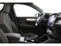 Volvo XC40 B4 (M-HYBRID) PLUS DARK -PANO.DAK|HARMAN/KARDON|CAMERA|POWER-SEATS|VERW.VOORRUIT|PRIVACY.GLAS|TREKHAAK|18"