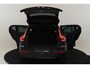 Volvo XC40 B4 (M-HYBRID) PLUS DARK -PANO.DAK|HARMAN/KARDON|CAMERA|POWER-SEATS|VERW.VOORRUIT|PRIVACY.GLAS|TREKHAAK|18"