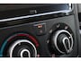 Opel Movano 2.2D 140 Zwaar L2H2 3.5t | 3 Zitplaatsen | Elektrische Laadklep | Achteruitrijd Camera | Laadruimte Betimmering | Airco & Cruise Control |