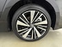 Toyota Corolla Touring Sports Hybrid 140 Dynamic | Apple Carplay / Android Auto | Stoelverwarming | Parkeersensoren voor/achter | Adaptive Cruise | Keyless | Clima | Camera | Full LED | 17 inch