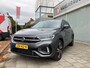 Volkswagen T-Roc 1.5 TSI R-Line DSG automaat Climatronic PDC voor en achter