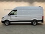 Volkswagen Crafter 35 2.0 TDI L3H3 180 PK Automaat / Euro 6 / Servicebus / Modul-System Inrichting / Euro 6 / 220V. / Trekhaak 3.000 KG / Airco / Adap. Cruise Control / Camera / CarPlay / 7.200 KM !!
