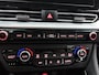 Kia Niro Hybrid 1.6 GDi DynamicLine Half lederen bekleding | Navigatie | Achteruitrijcamera Onderweg-naar-dealer