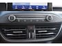 Ford Focus Wagon 1.0 EcoBoost Active Business | Climate Control | Adaptive Cruise Control | Panoramadak | Trekhaak | Winterpack | Achteruitrijcamera | B&O-Soundsystem| Apple Carplay/ Android Auto |