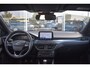Ford Focus Wagon 1.0 EcoBoost Active Business | Climate Control | Adaptive Cruise Control | Panoramadak | Trekhaak | Winterpack | Achteruitrijcamera | B&O-Soundsystem| Apple Carplay/ Android Auto |