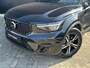 Volvo XC40 2.0 B4 Plus Dark Adaptieve cruise control / BLIS / Elektr. stoelverstelling / Stoel- en stuurverwarming / park assist V+A en camera achter / Trekhaak