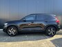 Volvo XC40 2.0 B4 Plus Dark Adaptieve cruise control / BLIS / Elektr. stoelverstelling / Stoel- en stuurverwarming / park assist V+A en camera achter / Trekhaak