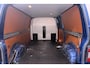 Volkswagen Transporter 2.0 TDI 140 PK L2H1 Comfort-line Trekhaak 2500 KG Navi Stoelverw.