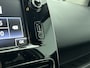 Renault Clio Estate 0.9 TCe Limited 90PK / Airco / Navigatie / Radio multimedia / Parkeer sensoren / Apk 06-2028