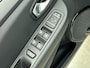 Renault Clio Estate 0.9 TCe Limited 90PK / Airco / Navigatie / Radio multimedia / Parkeer sensoren / Apk 06-2028