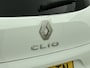 Renault Clio Estate 0.9 TCe Limited 90PK / Airco / Navigatie / Radio multimedia / Parkeer sensoren / Apk 06-2028