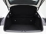Mercedes-Benz GLA 180 Business Solution | ACHTERUITRIJCAMERA | HALF LEDER INTERIEUR | NAVIGATIE | CLIMATE CONTROL | PARKEERSENSOREN | STOELVERWARMING |