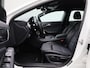Mercedes-Benz GLA 180 Business Solution | ACHTERUITRIJCAMERA | HALF LEDER INTERIEUR | NAVIGATIE | CLIMATE CONTROL | PARKEERSENSOREN | STOELVERWARMING |