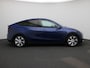 Tesla Model Y LONG RANGE AWD 75 KWH VERWACHT !! | PANORAMADAK | ELEKTRISCHE KOFFERKELP | LEDEREN BEKLEDING | STOELVERWARMING | STUURWIELVERWARMING | PARKEERSENSOREN VOOR + ACHTER | CAMERA | 12 MAANDEN BOVAG GARANTIE |