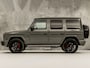 Mercedes-Benz G-klasse 63 AMG 585Pk (SCHUIFDAK, CARBON PACK, ALCANTARA HEMEL, APPLE CARPLAY, BURMESTER, MASSAGE, STOELKOELING/VERWARMING, ADAPTIVE CRUISE, 360 CAMERA, SFEERVERLICHTING, TREKHAAK, NIEUWSTAAT)