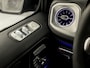 Mercedes-Benz G-klasse 63 AMG 585Pk (SCHUIFDAK, CARBON PACK, ALCANTARA HEMEL, APPLE CARPLAY, BURMESTER, MASSAGE, STOELKOELING/VERWARMING, ADAPTIVE CRUISE, 360 CAMERA, SFEERVERLICHTING, TREKHAAK, NIEUWSTAAT)