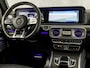 Mercedes-Benz G-klasse 63 AMG 585Pk (SCHUIFDAK, CARBON PACK, ALCANTARA HEMEL, APPLE CARPLAY, BURMESTER, MASSAGE, STOELKOELING/VERWARMING, ADAPTIVE CRUISE, 360 CAMERA, SFEERVERLICHTING, TREKHAAK, NIEUWSTAAT)