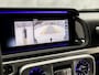 Mercedes-Benz G-klasse 63 AMG 585Pk (SCHUIFDAK, CARBON PACK, ALCANTARA HEMEL, APPLE CARPLAY, BURMESTER, MASSAGE, STOELKOELING/VERWARMING, ADAPTIVE CRUISE, 360 CAMERA, SFEERVERLICHTING, TREKHAAK, NIEUWSTAAT)