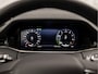 Land Rover Range Rover Evoque 1.5 P300e AWD R-Dynamic SE 309Pk Automaat (PANORAMADAK, APPLE CARPLAY, 360 CAMERA, MERIDIAN AUDIO, MEMORY SEATS, STUUR/STOELVERWARMING, ADAPTIVE CRUISE, VIRTUAL DASHBOARD, NIEUWSTAAT)