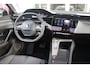 Peugeot 308 1.6 Plug-in Hybrid 180PK ALLURE | ACHTERUITRIJ CAMERA | NAVIGATIE | DRAADLOZE APPLE CARPLAY/ANDROID AUTO | DAB+ RADIO | ADAPTIVE CRUISE CONTROL | 17" LICHTMETALEN VELGEN | CLIMATE CONTROL |