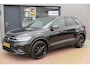 Volkswagen T-Roc 1.5 TSI 150pk DSG R-Line Black Style Virtual cockpit , Keyless, PDC , 19"LMV, Camera , Carplay, LED, Navi voorbereid. Stoelverwarming , Elektr. achterklep