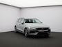 Volvo V60 B4 197PK Essential Edition / Stoel-, stuurwiel- & achterbankverwarming / Achteruitrijcamera / Pilot Assist / BLIS