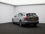Volvo V60 B4 197PK Essential Edition / Stoel-, stuurwiel- & achterbankverwarming / Achteruitrijcamera / Pilot Assist / BLIS