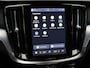 Volvo V60 B4 197PK Essential Edition / Stoel-, stuurwiel- & achterbankverwarming / Achteruitrijcamera / Pilot Assist / BLIS