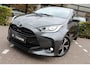 Toyota Yaris 1.5 Hybrid 115 First Edition Comfort Pack | Rijklaar | Blind Spot | Stoel-/stuurverw. | LED | Keyless | Apple/Android | Adap.cruise