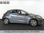 Toyota Yaris 1.5 Hybrid 115 Dynamic GARANTIE TOT 06-2033! . STOEL VERWARMING . PARKEERSENSOREN ACHTER . APPLE CARPLAY & ANDRIOD AUTO . SLECHTS 33.000KM .