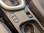 Toyota Yaris 1.5 Hybrid 115 Dynamic GARANTIE TOT 06-2033! . STOEL VERWARMING . PARKEERSENSOREN ACHTER . APPLE CARPLAY & ANDRIOD AUTO . SLECHTS 33.000KM .