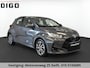 Toyota Yaris 1.5 Hybrid 115 Dynamic GARANTIE TOT 06-2033! . STOEL VERWARMING . PARKEERSENSOREN ACHTER . APPLE CARPLAY & ANDRIOD AUTO . SLECHTS 33.000KM .