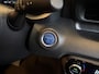 Toyota Yaris 1.5 Hybrid 115 Dynamic GARANTIE TOT 06-2033! . STOEL VERWARMING . PARKEERSENSOREN ACHTER . APPLE CARPLAY & ANDRIOD AUTO . SLECHTS 33.000KM .