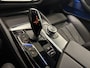 BMW 5-Serie Touring 530e xDrive M-Sport BERNINAGRAU/PANO/HEAD-UP/H&K/LEER-SPORT/MEMORY/ACC/SFEER/LED/DONKERE-HEMEL/19" M-SPORT/SHADOW-LINE/VOLLEDIG BMW DEALER HISTORIE