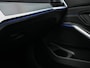 BMW 3-Serie 318i High Executive M-Sport | M-Performance | Stoelverwarming | Ambiance Interieur | PDC V+A | Cruise Control |