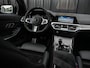 BMW 3-Serie 318i High Executive M-Sport | M-Performance | Stoelverwarming | Ambiance Interieur | PDC V+A | Cruise Control |